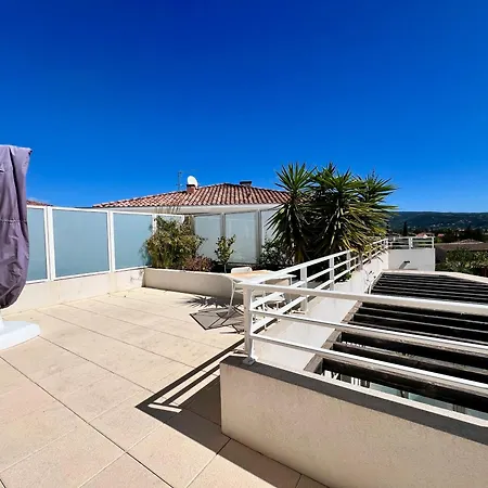 Calypso, Vue Apartment